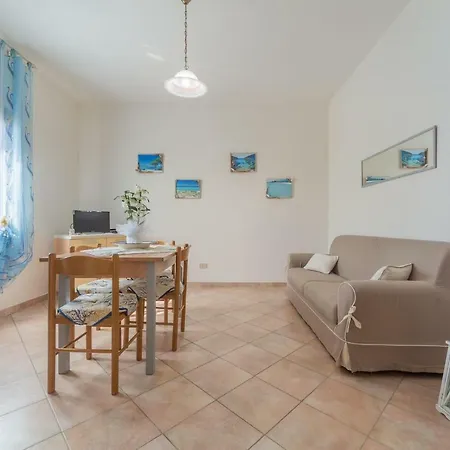L'uddastru 4 *